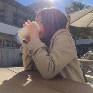 Meet your Posher, Van